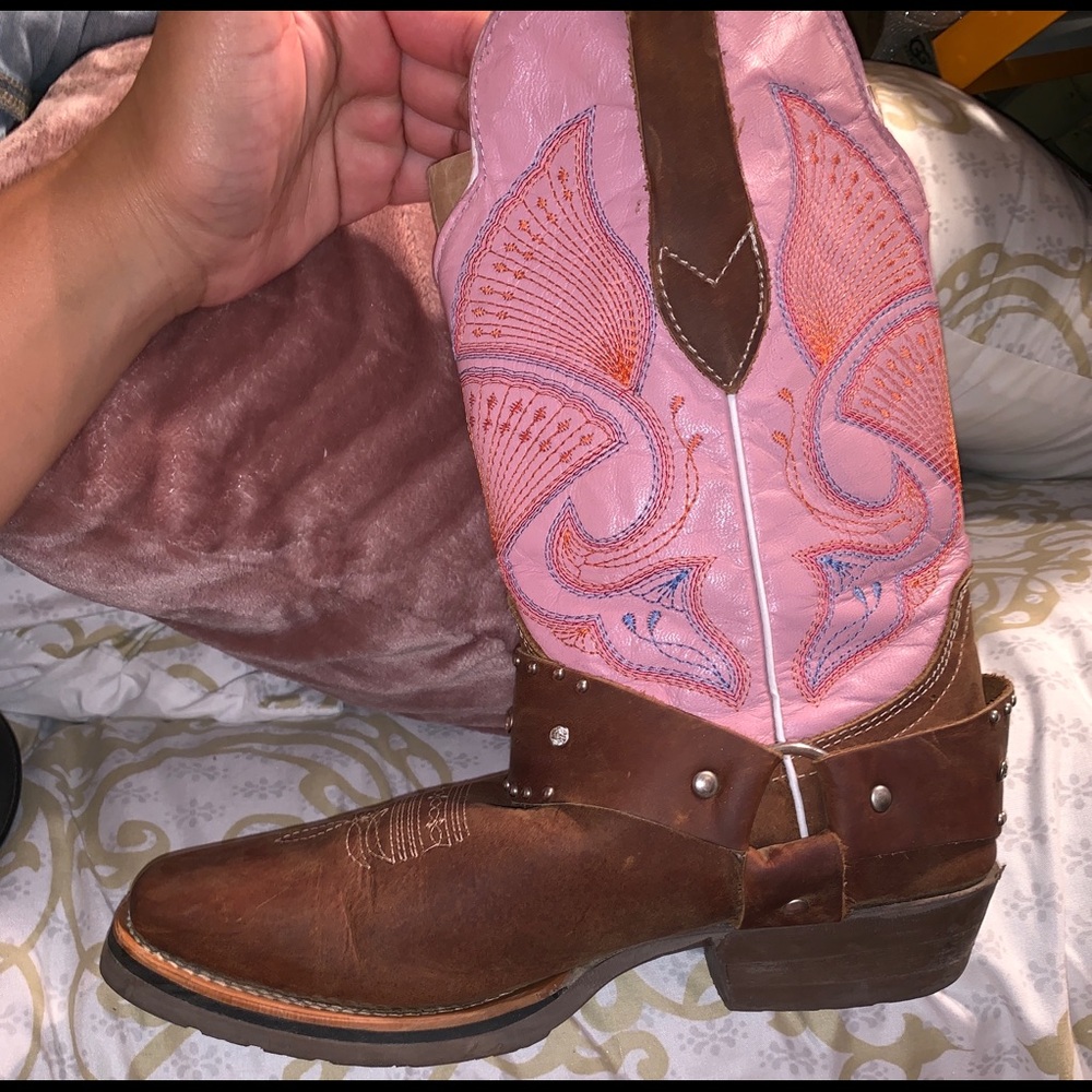 Buffalo bull cowboy boots!